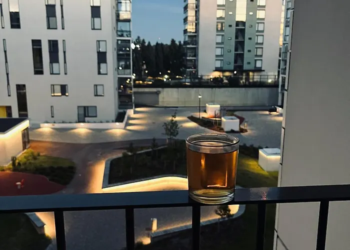 Nearby Airport Lägenhet *